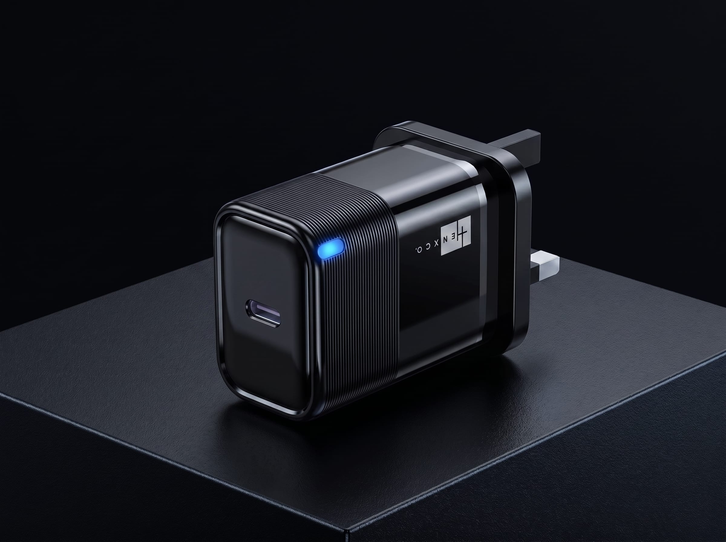HENXCO 65W GaN charger and cables